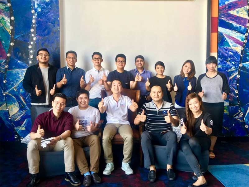 36 students of MBA Offshore Yangon Batch 9 and 12 alumni visit UTCC